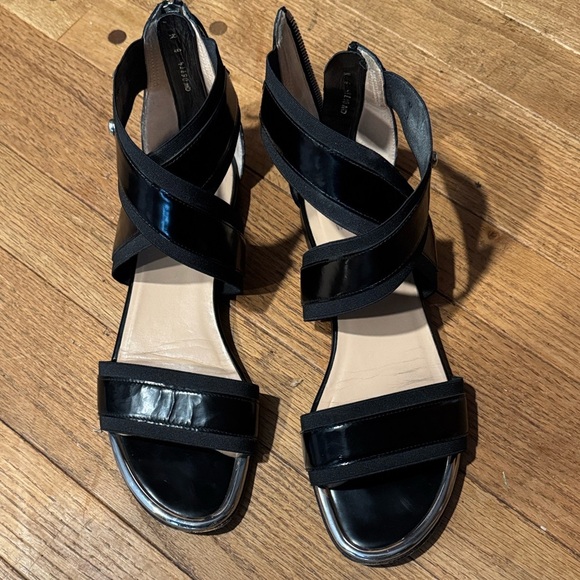Stuart Weitzman The Expo Gladiator Black Sandals - 8N NARROW - Picture 4 of 5